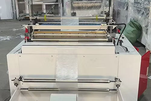 GFQ-800 Nylon Bag Cutting and Sealing Machine
