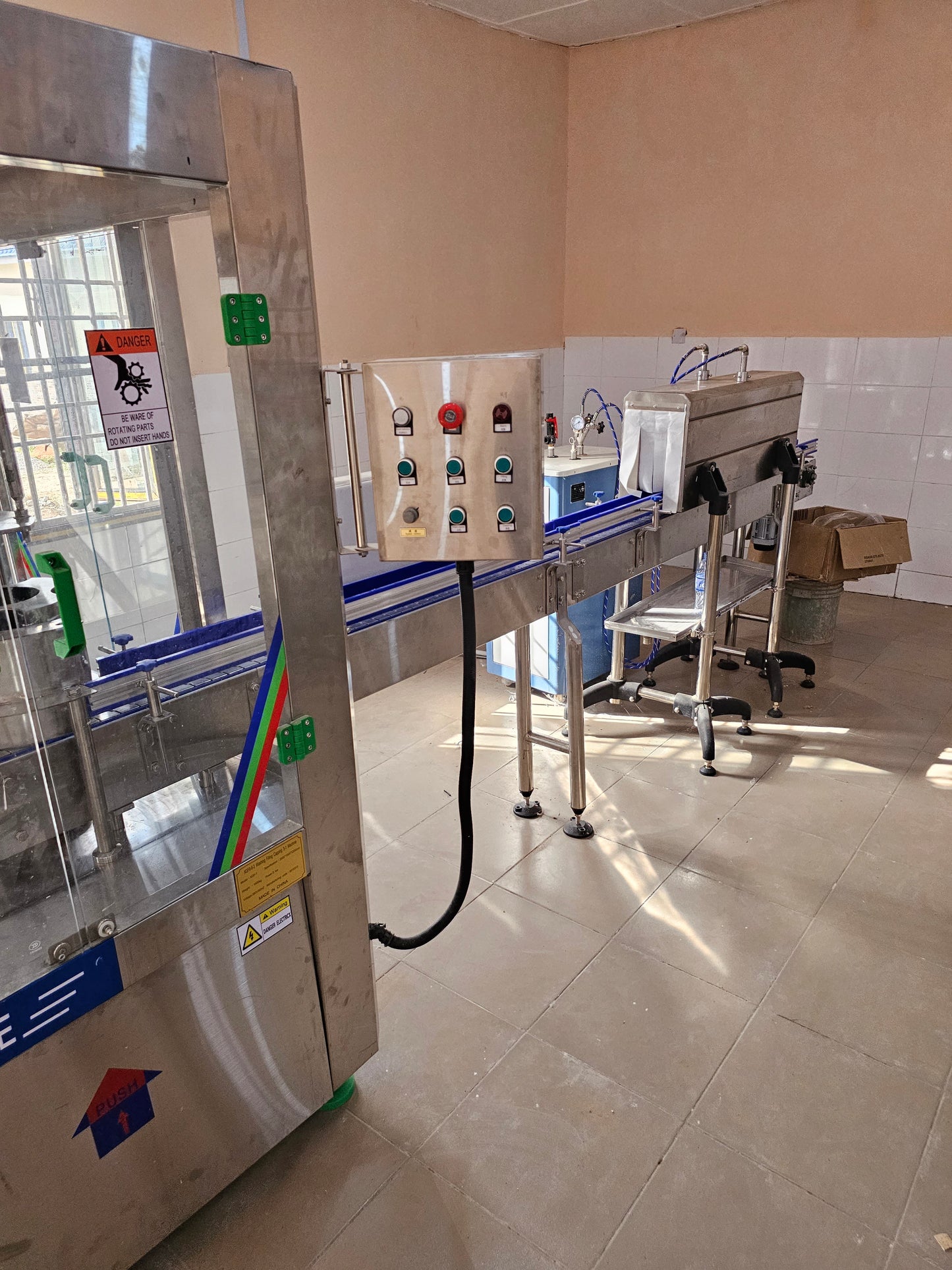 BOTTLE WATER MACHINE 8-8-3